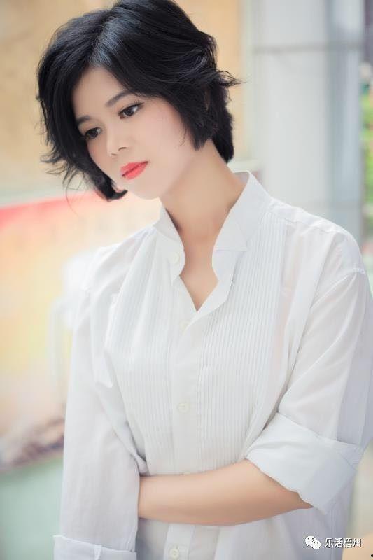 苏州本土网红美女是谁,魅力四溢的苏州网红风采