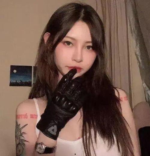 网红美女自拍激情视频,揭秘网络红人的私生活